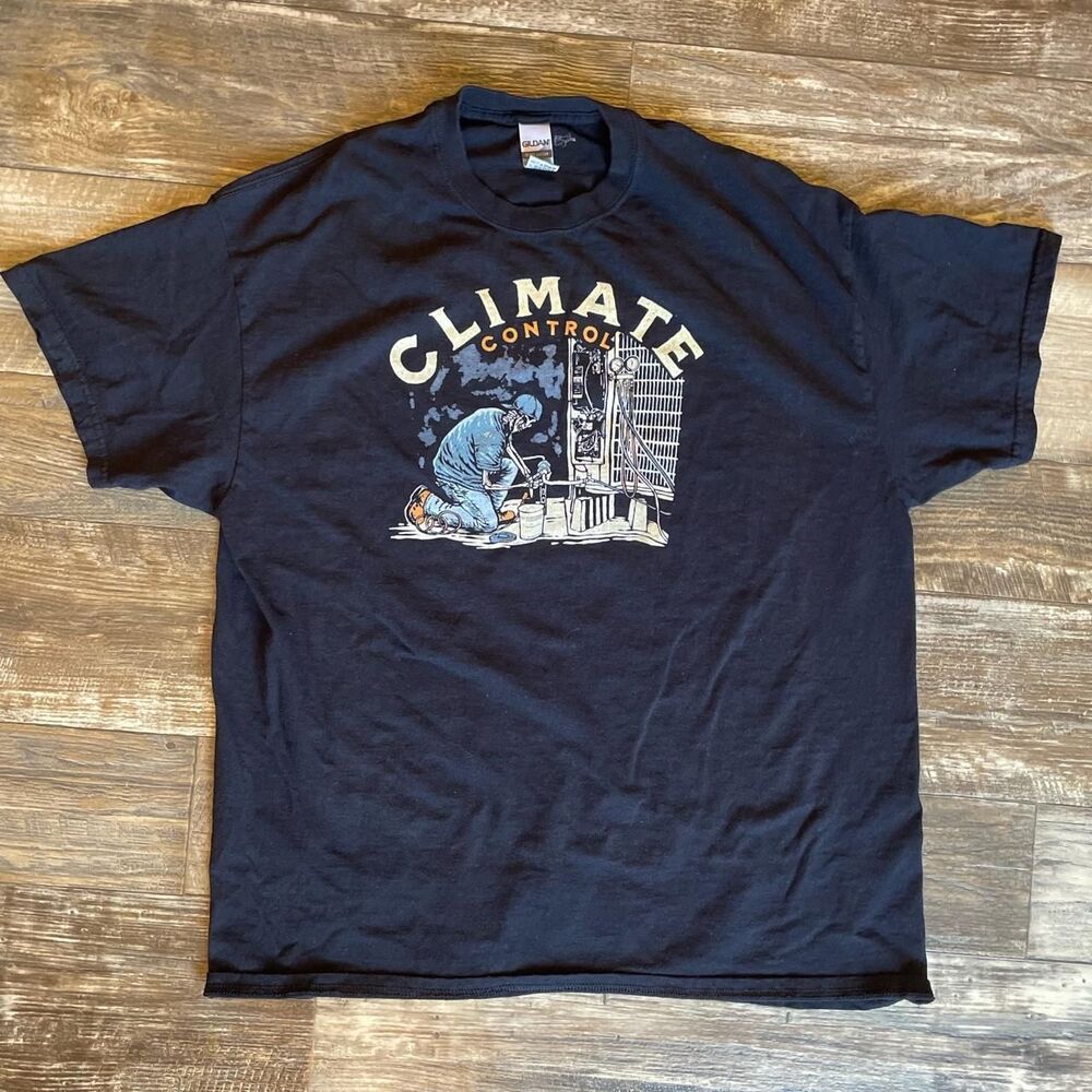 Gildan Men's Black T-shirt